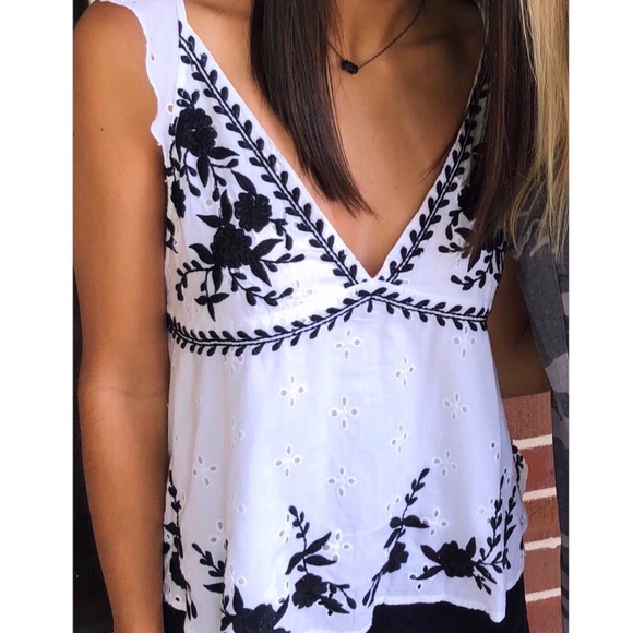 Zara White Laced Tank - Picture 3 of 3